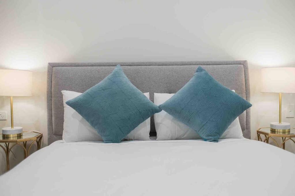 Luxury 3 Bedroom Apartment In Ryde Сидней Экстерьер фото